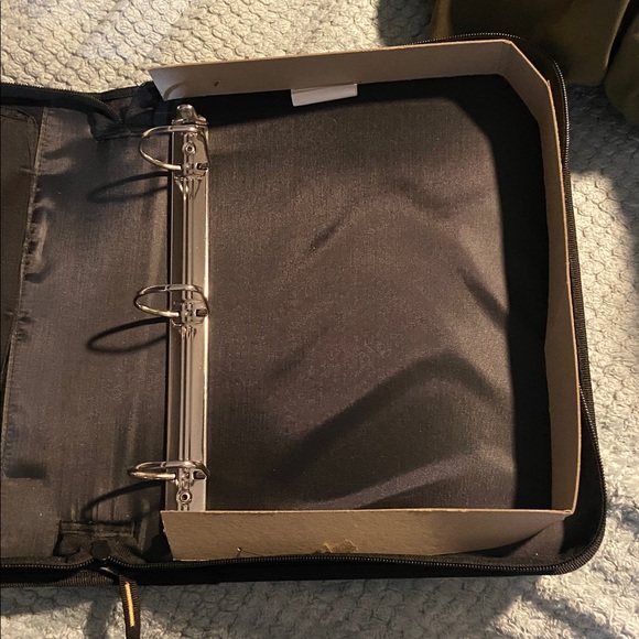 Leopard Print Binder Case - Picture 4 of 4